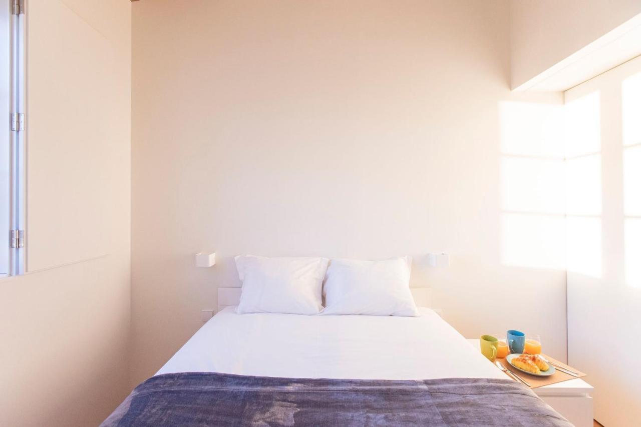 Modern 2Br Duplex Downtown By Art District By Lovelystay Porto Bagian luar foto