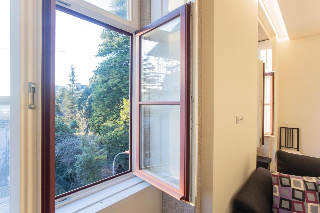 Modern 2Br Duplex Downtown By Art District By Lovelystay Porto Bagian luar foto