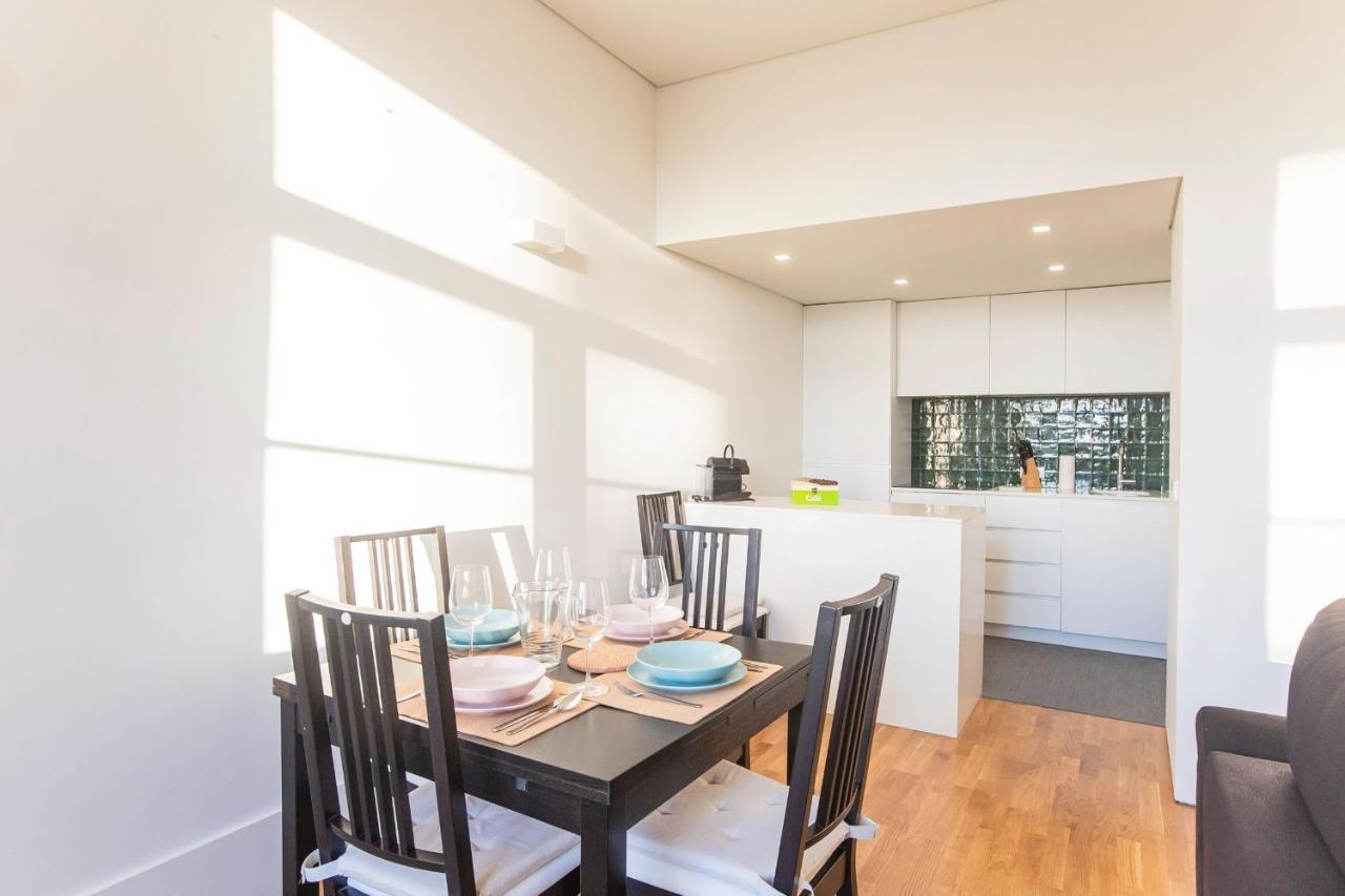 Modern 2Br Duplex Downtown By Art District By Lovelystay Porto Bagian luar foto